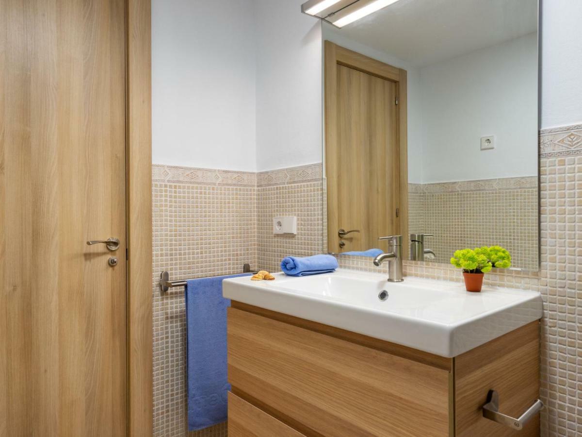 Apartment Carihuela Playa-2 By Interhome Torremolinos Exterior photo
